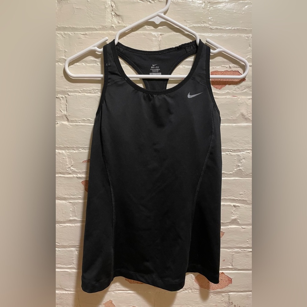 Women’s Nike Workout Top size Medium
